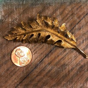 Gold leaf brooch
